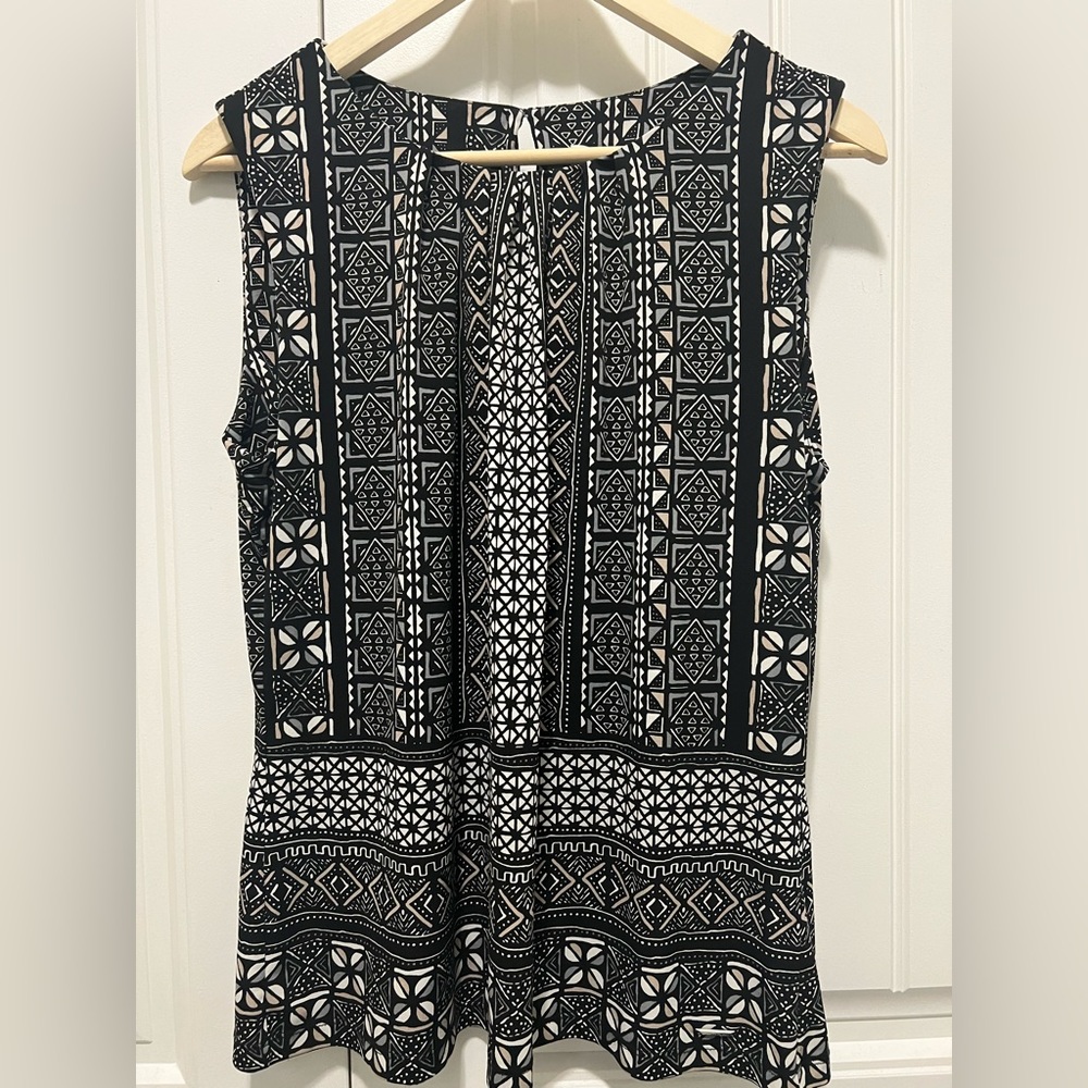 Calvin Klein Women's Blouse Short Sleeve Blouse  / Size L
